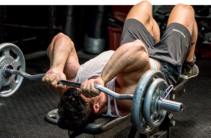 El Mejor Entrenamiento de los Fondos para el crecimiento de tu Brazo 1