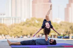 Acroyoga: Como Hacer, Beneficios y Consejos