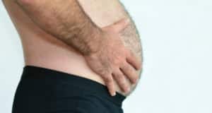 Vientre hinchado: Causas, síntomas y qué hacer