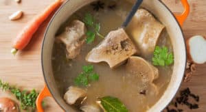 El Caldo de Huesos Es Así? Para Que Sirve, Ingresos y Beneficios