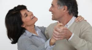 Aprender a Bailar Puede Hacer Usted para Proteger el Cerebro del Envejecimiento