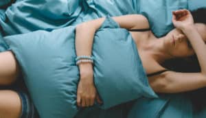 Los cólicos Menstruales Muy Fuertes – Causas y Qué Hacer