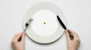 Comer Poco Disminuye el Estómago?