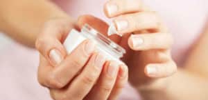 Crema con Ácido Hialurónico Funciona? Cuidados y Consejos