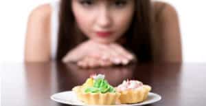Como Comer un Dulce de Forma Más Saludable Si Usted No Puede Vivir Sin