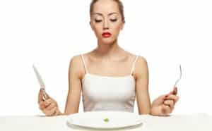 6 Dietas Famosas que Contienen Errores Graves