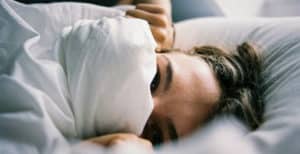 Dormir En una Habitación Fría Es Mejor para su Salud, Dice la Ciencia