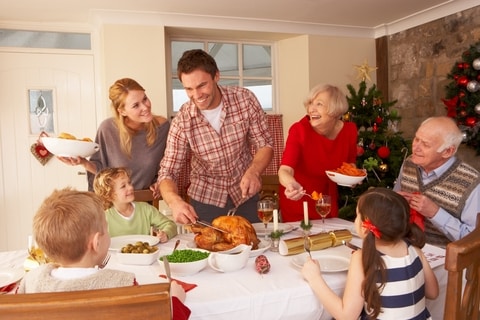 12 Consejos Para No Engordar en Navidad (o Engordar Poco!) 13 fiesta-navidad