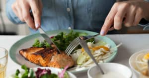 13 Hábitos Alimentarios Saludables para Incorporar en su Día