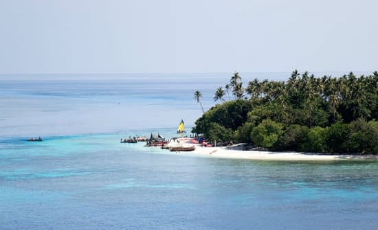 Conozca la Isla Paradisíaca Donde Nadie Tiene Acné Debido a la Excelente Dieta 2