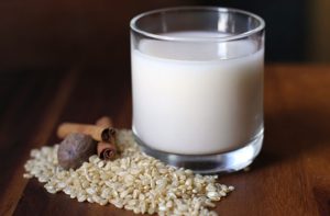 La leche de Arroz y Beneficios, la forma de Hacer la Receta y los Tips