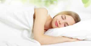 ¿Dormir en frío ayuda a adelgazar?
