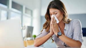 La Gripe o Alergia – ¿Cuál es la Diferencia? Síntomas, Prevención y Tratamiento