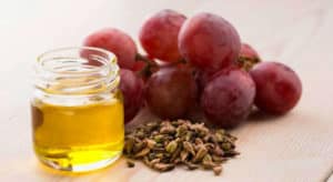 El aceite de Uva para las Estrías de Trabajo?