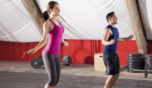 6 Consejos de como saltar la cuerda para bajar de peso