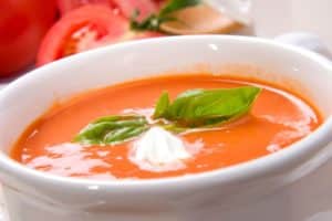 4 Recetas de sopa de tomate light (Pocas calorías)