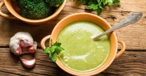 10 Recetas de Sopa de Desintoxicación Fácil y Rápida