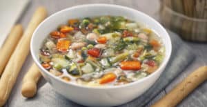 10 Recetas de Sopa Low Carb