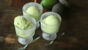 10 Recetas de helado de aguacate fit