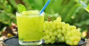 5 Beneficios del jugo de uva verde - Cómo hacer, recetas y consejos