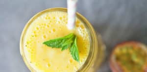 8 Recetas de batidos de fruta de la Pasión para Adelgazar