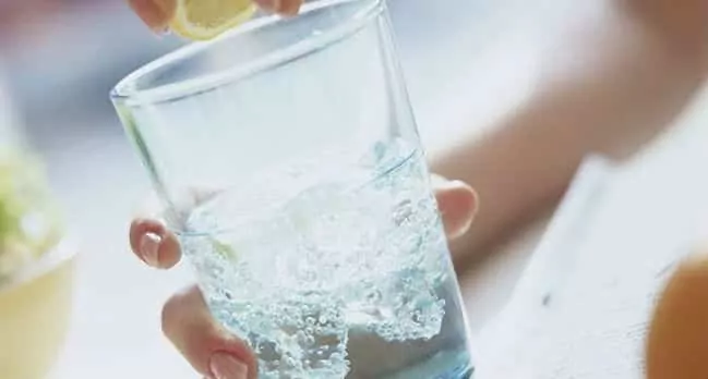 10 Beneficios del agua - Para que sirve y propiedades