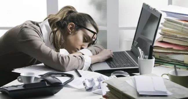 Como Estar Menos Cansado Después de un Día de Trabajo