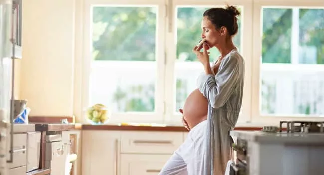 18 Alimentos Peligrosos para Embarazadas – El Que Embarazada No Puede Comer?