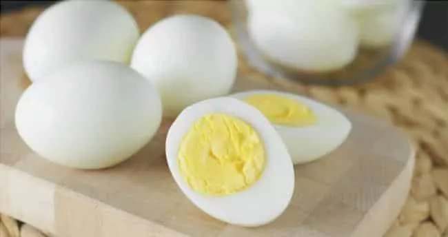Como Hacer Huevo Cocido en el microondas?