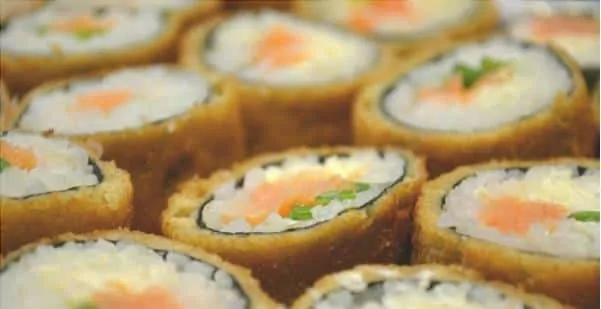 El Sushi y la Mezcla de agua Caliente Son los Responsables de la Epidemia de la Obesidad”, Explica el Especialista